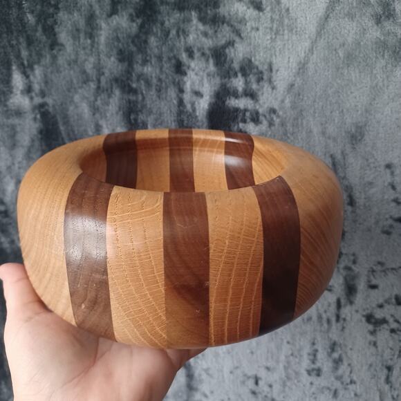 Mid Century Modern Wooden Bowl - Picture 5 of 5